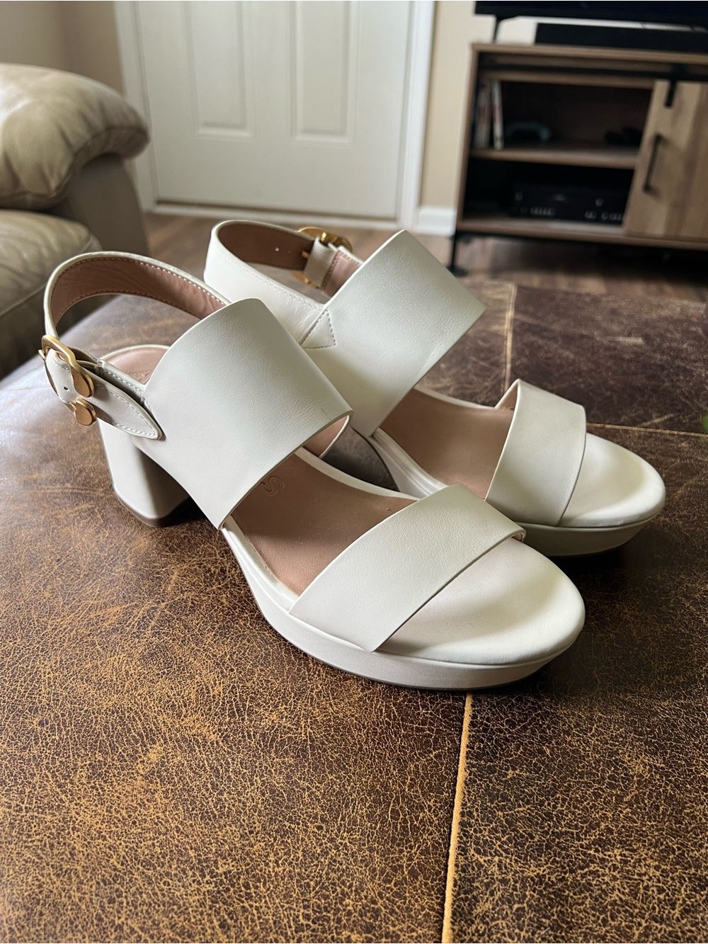Aerosoles Camera Platform Sandals Size 10 Eggshell Leather Block Heel - Picture 2 of 11